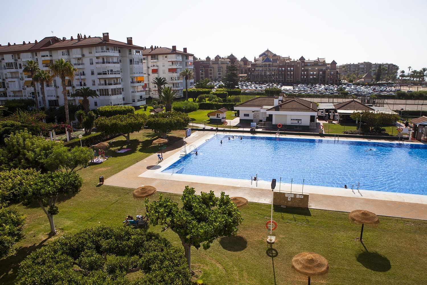 شقة A 100M De Playa Piscina Y Todos Los Servicios تورّوكس كوستا المظهر الخارجي الصورة